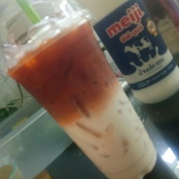 นมหมีชาไทย