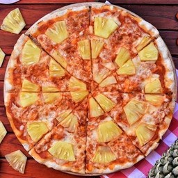 Pizza Ananas
