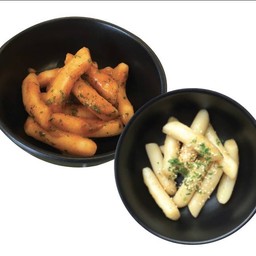 ต๊อกผัดซอส