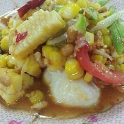 ตำข้าวโพดไข่เค็ม