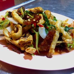 ยำสามกรอบ