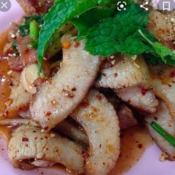 น้ำตกคอหมู