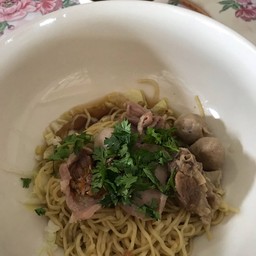 ก๋วยเตี๋ยวหมู-เนื้อรสเด็ด ขวัญเวียง