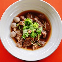 เฮียหมู เนื้อตุ๋น