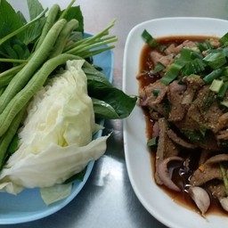 น้ำตกเนื้อ