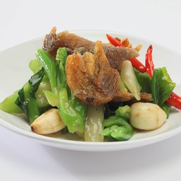 ผัดคะน้าปลาสลิด