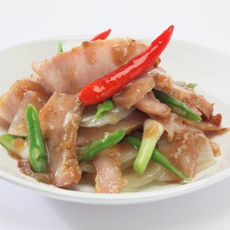 หมูย่างผัดกะปิ