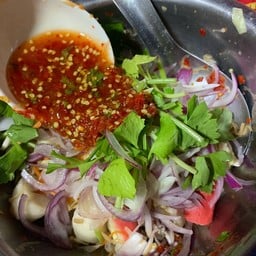 ( Befor yum ) ยำกะเทยแตก10บาท