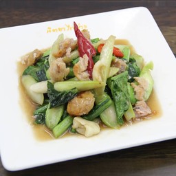 ผัดคะน้าปลาเค็ม