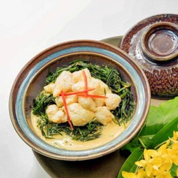 แกงเนื้อปูใบชะครามพร้อมเส้นหมี่