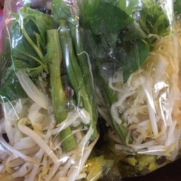 ผักแนม สด