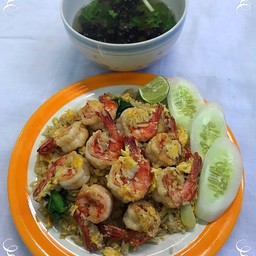 ข้่าวผัดโคตรกุ้ง(ใหญ่) ฟรี!!ซุปสาหร่าย