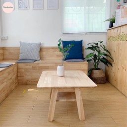 ที่นั่งรอก็จัด Space สร้าง Social Distancing อย่างชัดเจน
