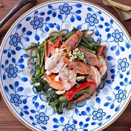 ผัดผักบุ้งกุ้งกะปิ
