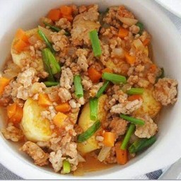ข้าวหอม+เต้าหู้ไข่ผัดซอสแดงหมูสับ
