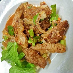 ยำแซ่บ ตามสั่ง ครัวลิง แยกราชเทวี แยกราชเทวี