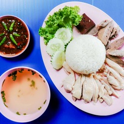 ข้าวมันไก่ตอนเยาวราชห้าแยกฉลอง