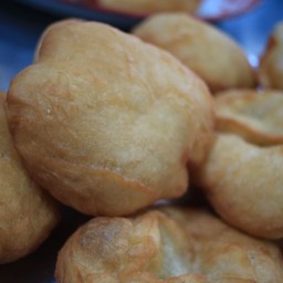 ปาท่องโก๋  แบบ ซาลาเปา ของว่าง snack ชุด 2 ตัว