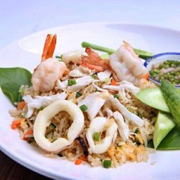 ข้าวผัดทะเล