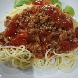 สปาเกตี่ซอสมะเขือเทศไก่