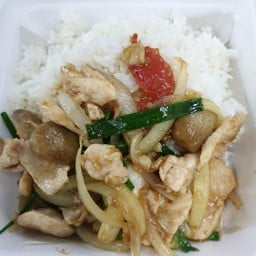 ข้าวผัดน้ำมันหอยหมู