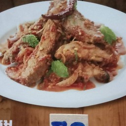 น้ำตกหมู