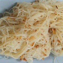 เส้นหมี่ลวก