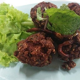 ลาบหมูทอด