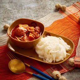 ขนมจีนแกงฮังเล(PORK HUNGLAY CURRY WITH RICE NOODLE)