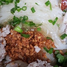 จะเห็นว่าทางร้านโรยน้ำตาลมาให้