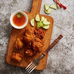 Happy Fish ทอดมันเพชรบุรี