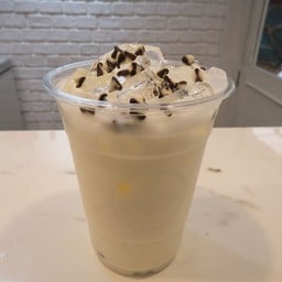 ไวท์ช๊อคโกแลตเย็นท๊อปเม็ดช๊อคชิพ