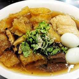 กระเพาะปลาน้ำแดง