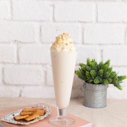 นมสดปั่นท๊อปด้วยคุกกี้บด