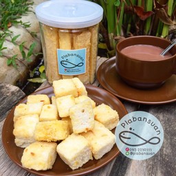 ชุดเครื่องดื่มจมูกข้าวสาลีรสโกโก้กับขนมปังกระเทียม