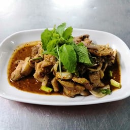 ร้านลาบพี่น้อย Lab Pnoi