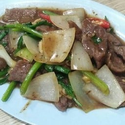 เนื้อผัดน้ำมันหอย