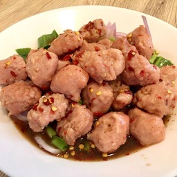 ยำหมูเด้ง