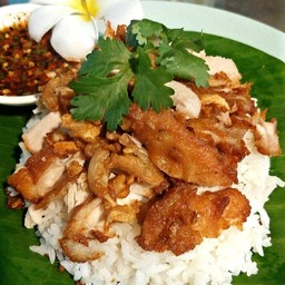 ข้าวไก่ทอดรสเด็ด