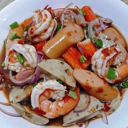 ยำไส้กรอก+หมูยอ+กุ้งลวกสุก (4)