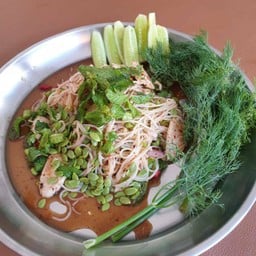 ยำขนมจีนทะเล