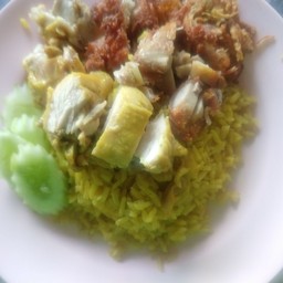 ข้าวหมกไก่ผสม