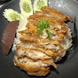ข้าวมันไก่ทอด