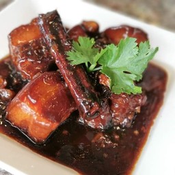 หมูฮ้อง (สามชั้นตุ๋น)