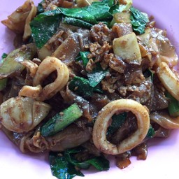 ผัดซีอิ้วเส้นใหญ่