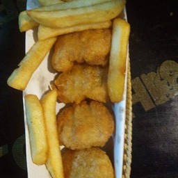 เน๊กเก็ต+เฟรนฟราย