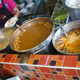 ขนมจีนน้ำยากะทิ ผสม น้ำยาป่า พิเศษ