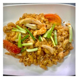 มักกะโรนีผัดไข่