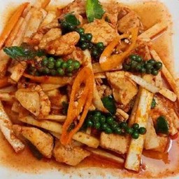 ข้าว+ผัดพริกแกงไก่ยอดมะพร้าว