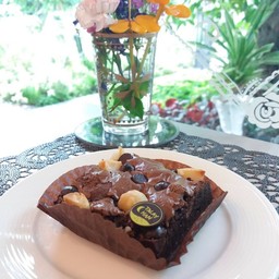 Brownie Macademia